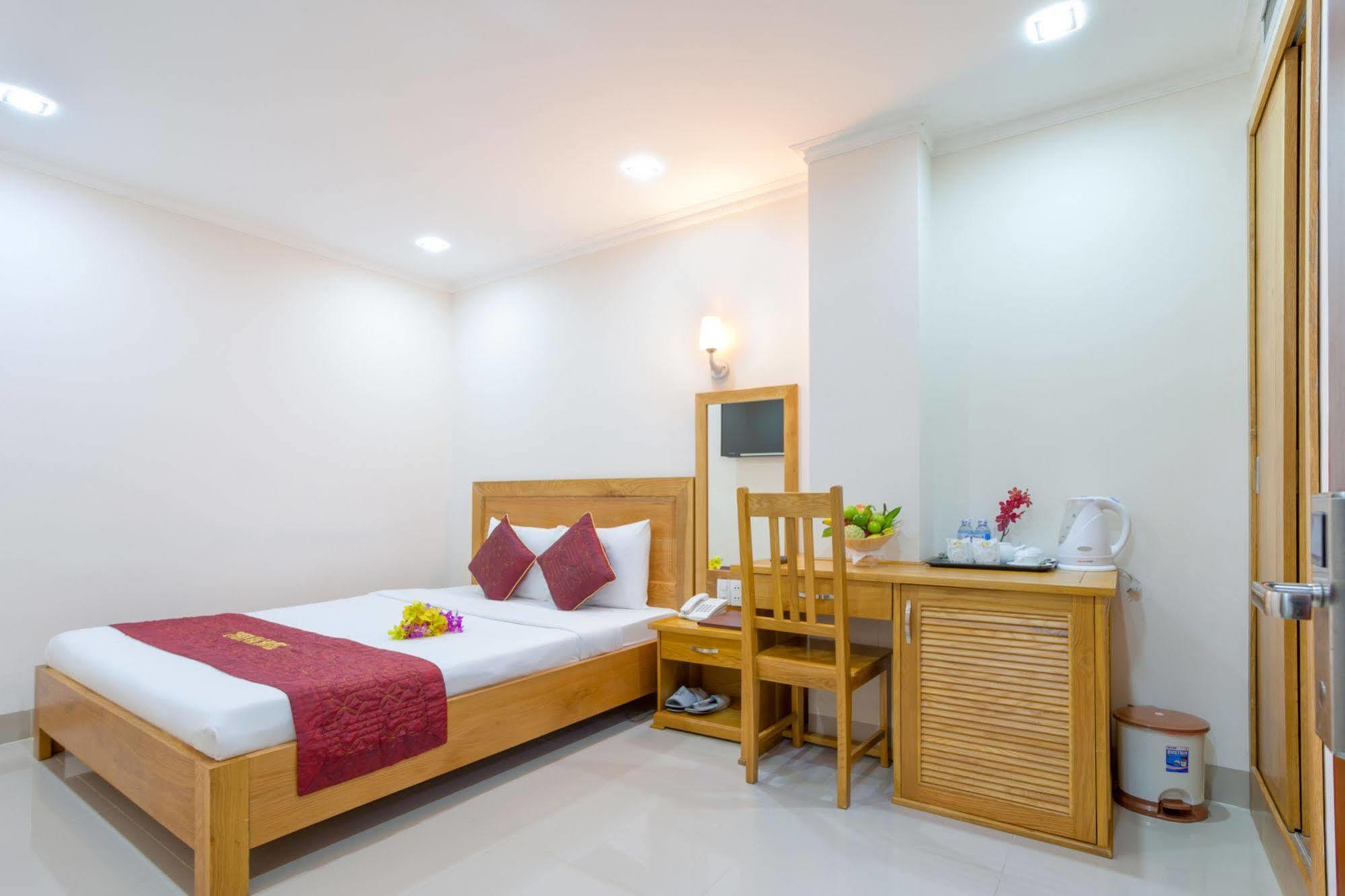 Thien Hai Hotel Ho Chi Minh-staden Exteriör bild